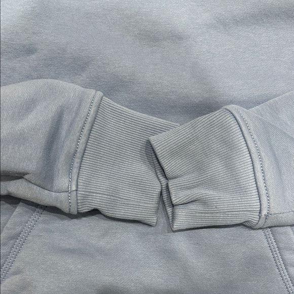 NWOT Women’s Carhartt Light Blue Hoodie - Picture 6 of 7